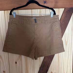 a new day Women's Tan Cargo Shorts
